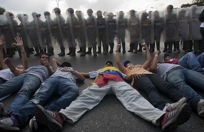 VENEZUELA-ELECTION-CAPRILES-SUPPORTERS